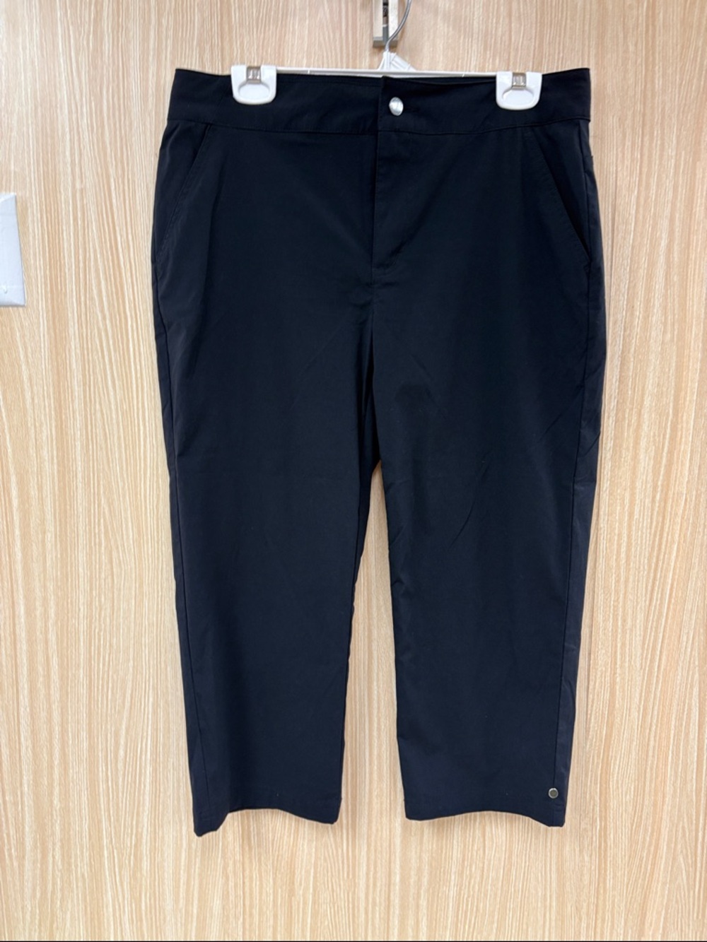 Columbia Black Capri Pants Size 10
